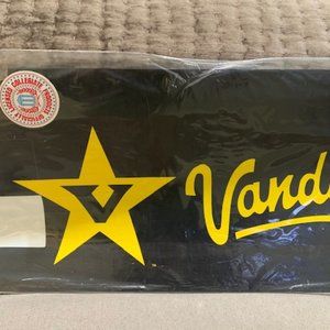 "Vandy" Vinyl Magnetic Mailbox Cover NIB